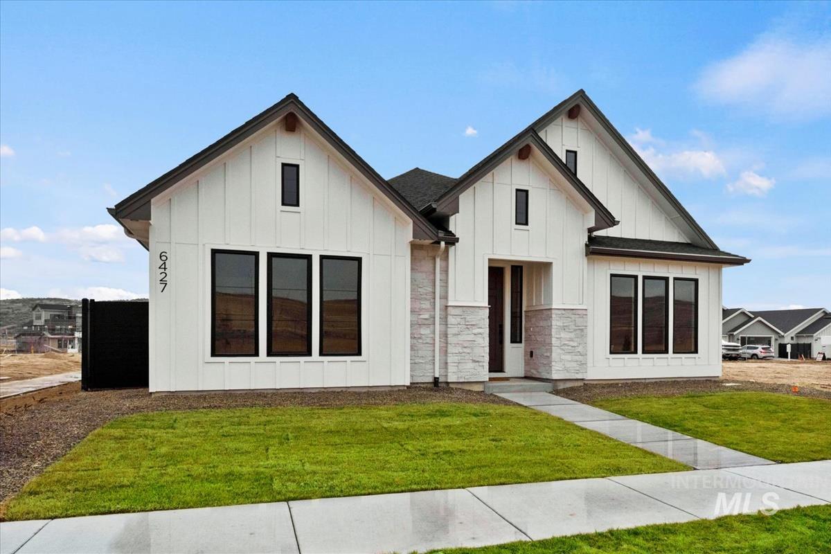 6427 N Barholm Ln, Eagle, Idaho 83616, 4 Bedrooms, 3 Bathrooms, Residential For Sale, Price $649,880, 98973915