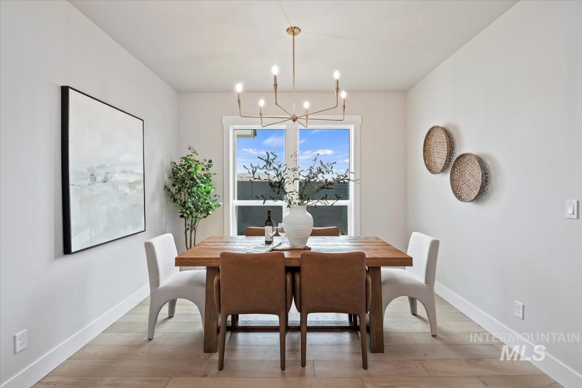 6427 N Barholm Ln, Eagle, Idaho 83616, 4 Bedrooms, 3 Bathrooms, Residential For Sale, Price $649,880, 98973915