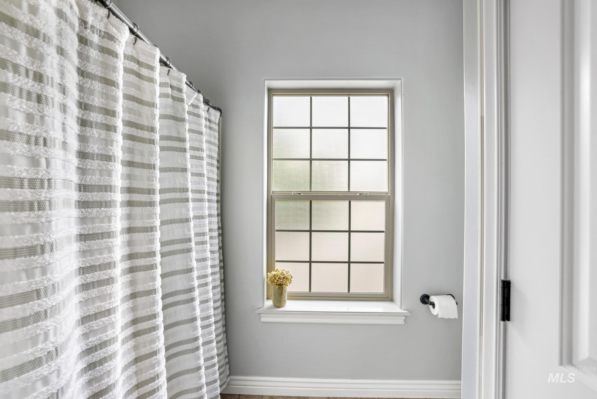 1601 N McKinley, Jerome, Idaho 83338, 4 Bedrooms, 2.5 Bathrooms, Residential For Sale, Price $479,900,MLS 98973917