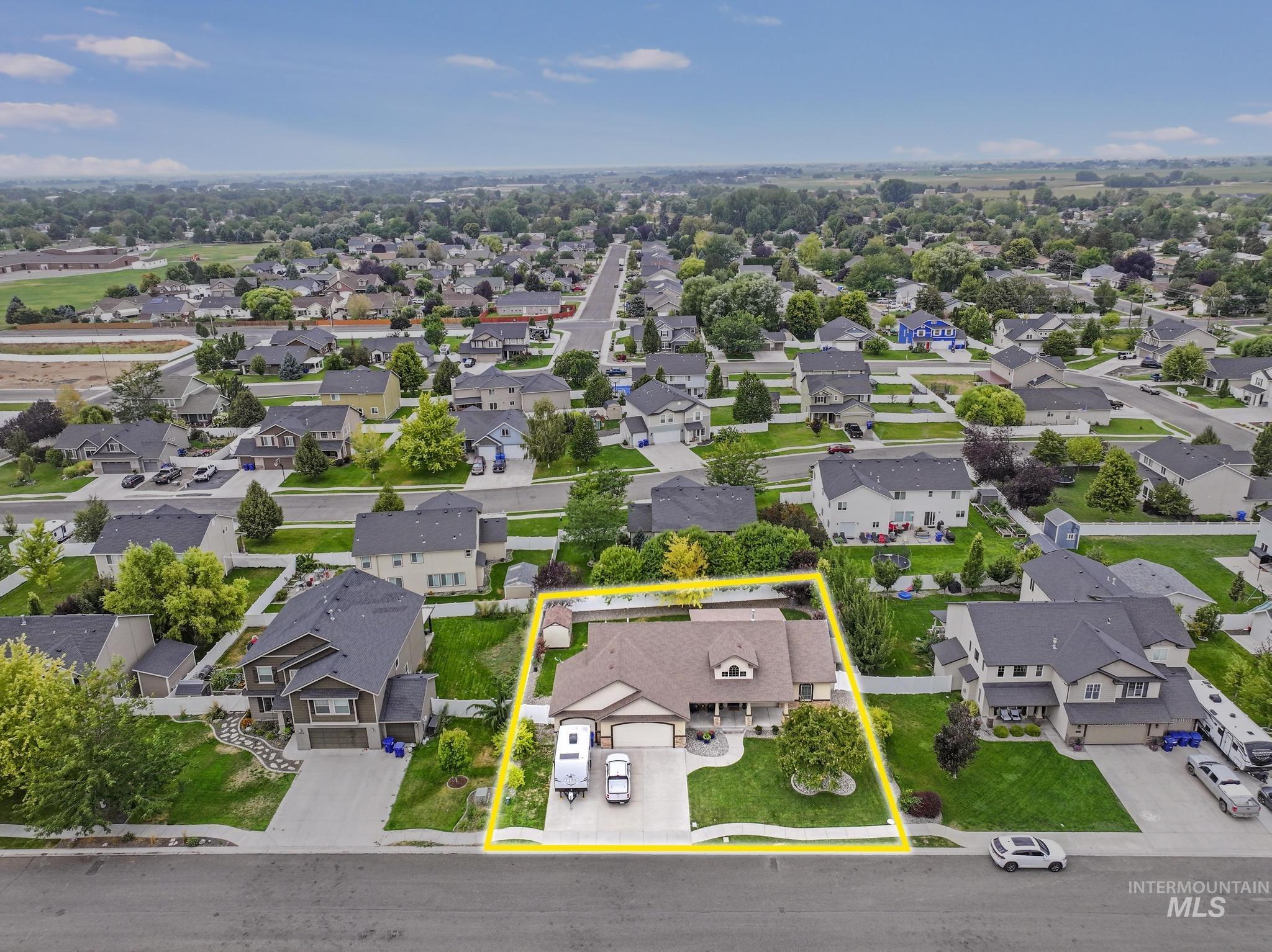 1601 N McKinley, Jerome, Idaho 83338, 4 Bedrooms, 2.5 Bathrooms, Residential For Sale, Price $479,900,MLS 98973917