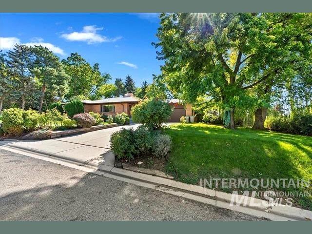 10529 W Stardust Dr, Boise, Idaho 83709, 4 Bedrooms, 3 Bathrooms, Rental For Rent, Price $2,695,MLS 98973918