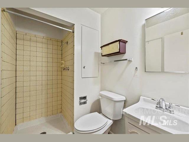 10529 W Stardust Dr, Boise, Idaho 83709, 4 Bedrooms, 3 Bathrooms, Rental For Rent, Price $2,695,MLS 98973918