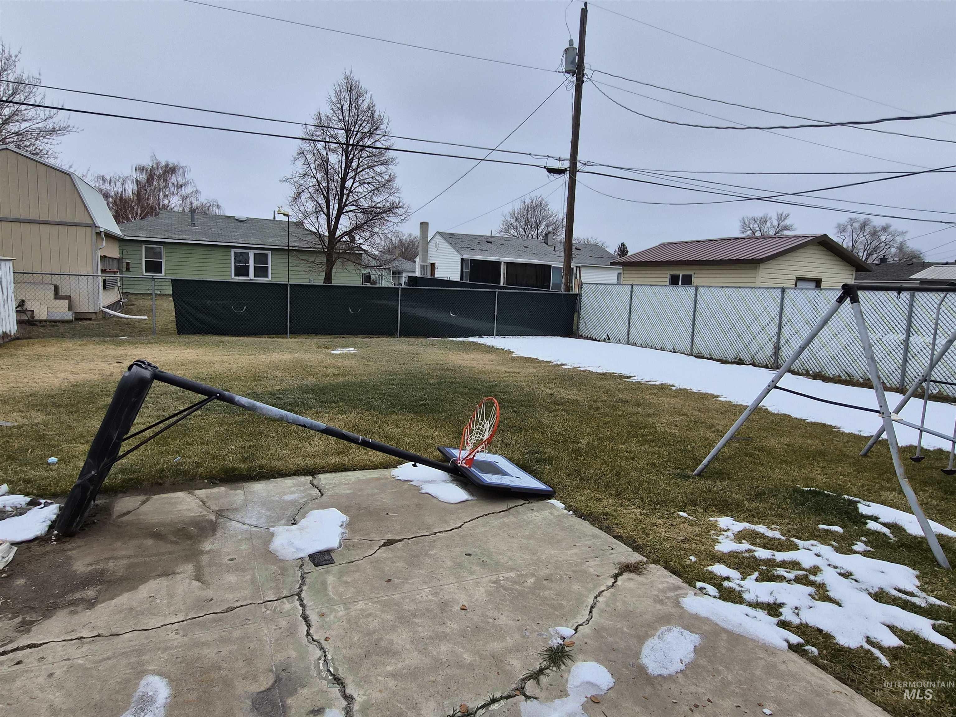 1030 Everett Ave, Pocatello, Idaho 83201, 3 Bedrooms, 1 Bathroom, Residential For Sale, Price $250,000,MLS 98973919