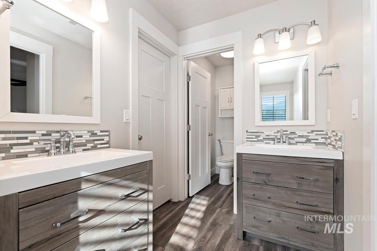 994 Walker Trail, Emmett, Idaho 83617, 5 Bedrooms, 4 Bathrooms, Residential For Sale, Price $1,995,000,MLS 98973920