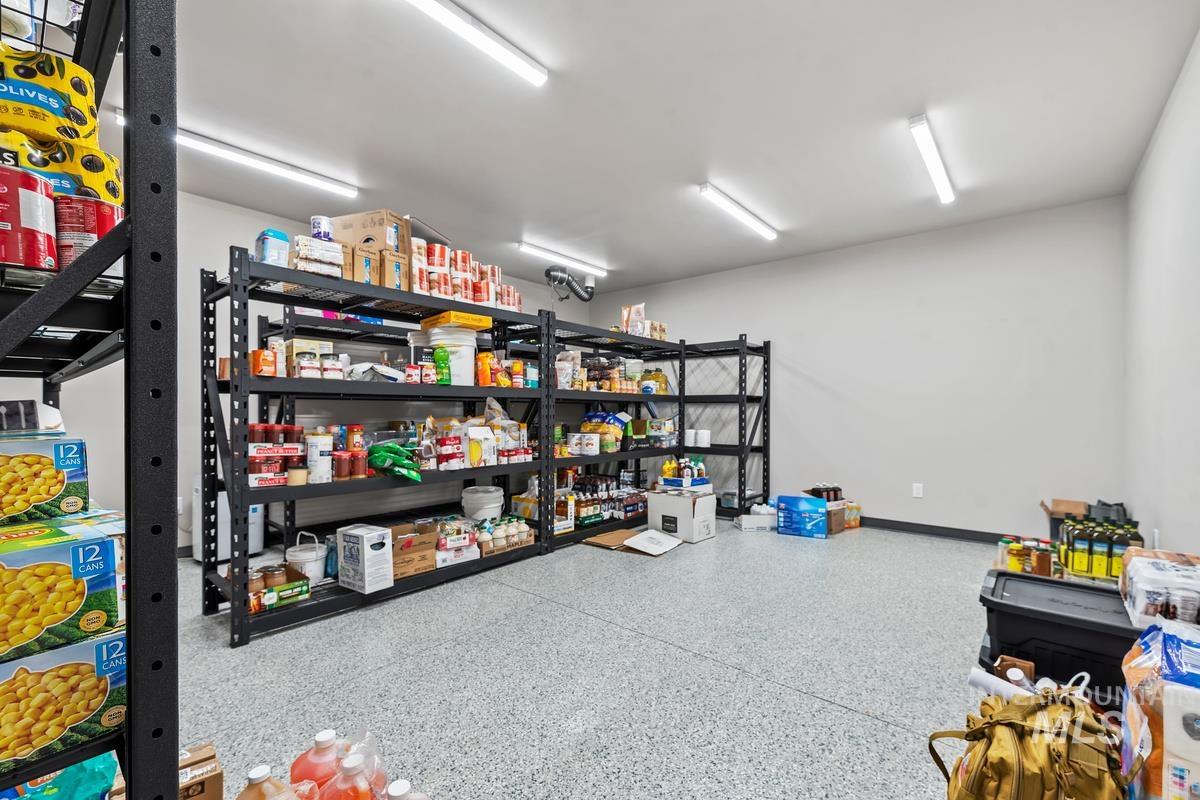 994 Walker Trail, Emmett, Idaho 83617, 5 Bedrooms, 4 Bathrooms, Residential For Sale, Price $1,995,000,MLS 98973920