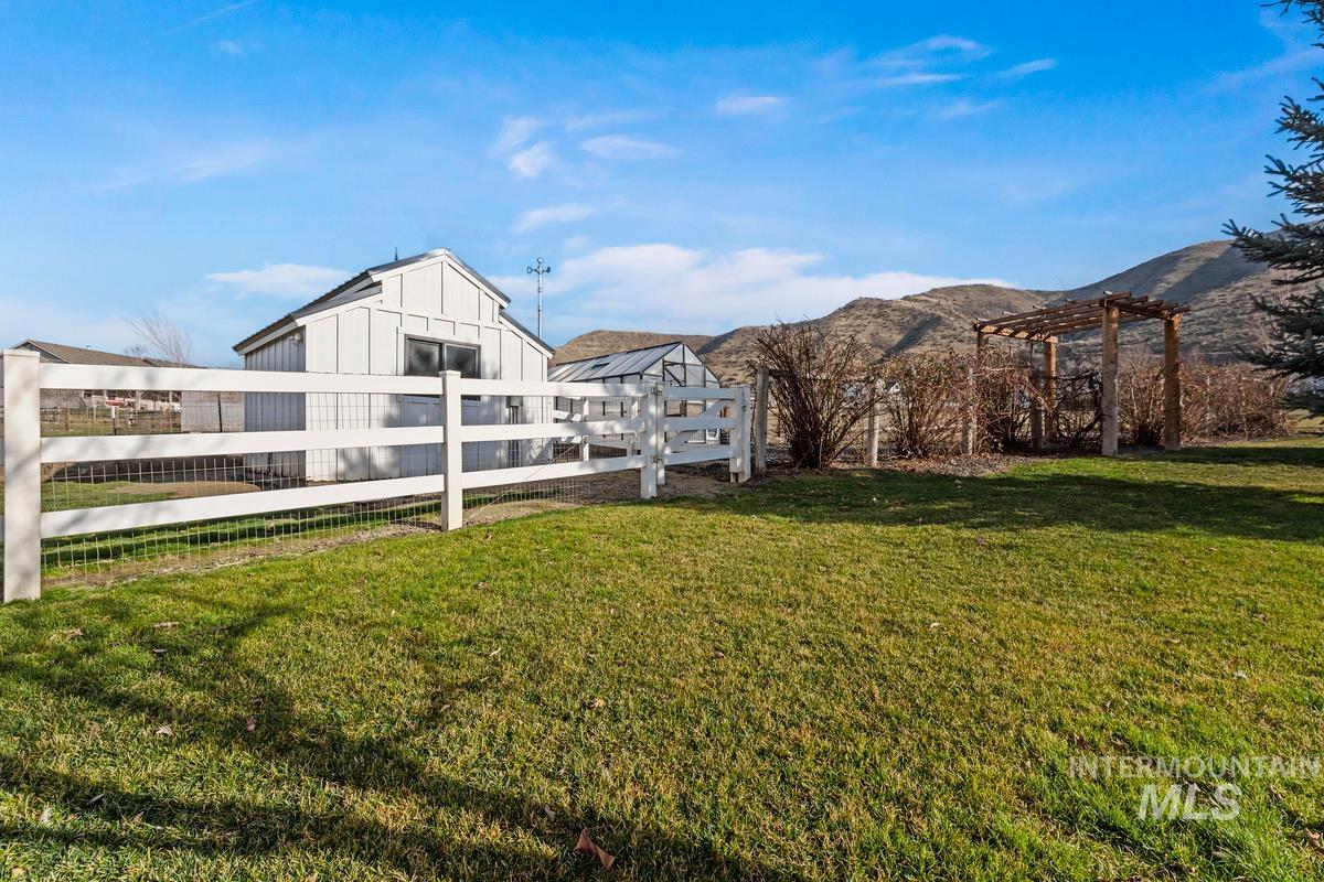 994 Walker Trail, Emmett, Idaho 83617, 5 Bedrooms, 4 Bathrooms, Residential For Sale, Price $1,995,000,MLS 98973920