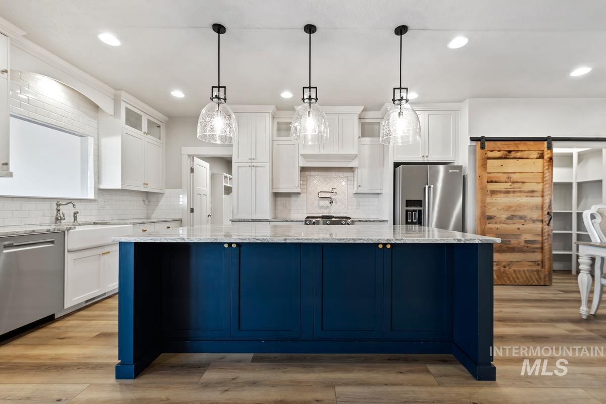 994 Walker Trail, Emmett, Idaho 83617, 5 Bedrooms, 4 Bathrooms, Residential For Sale, Price $1,995,000,MLS 98973920