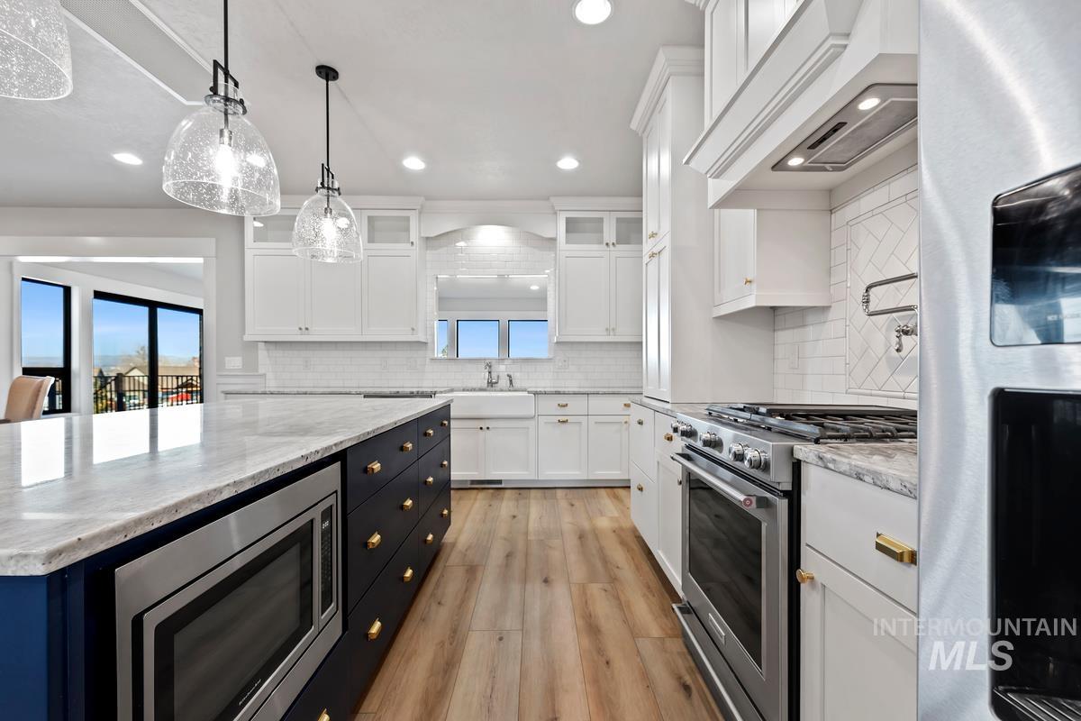 994 Walker Trail, Emmett, Idaho 83617, 5 Bedrooms, 4 Bathrooms, Residential For Sale, Price $1,995,000,MLS 98973920