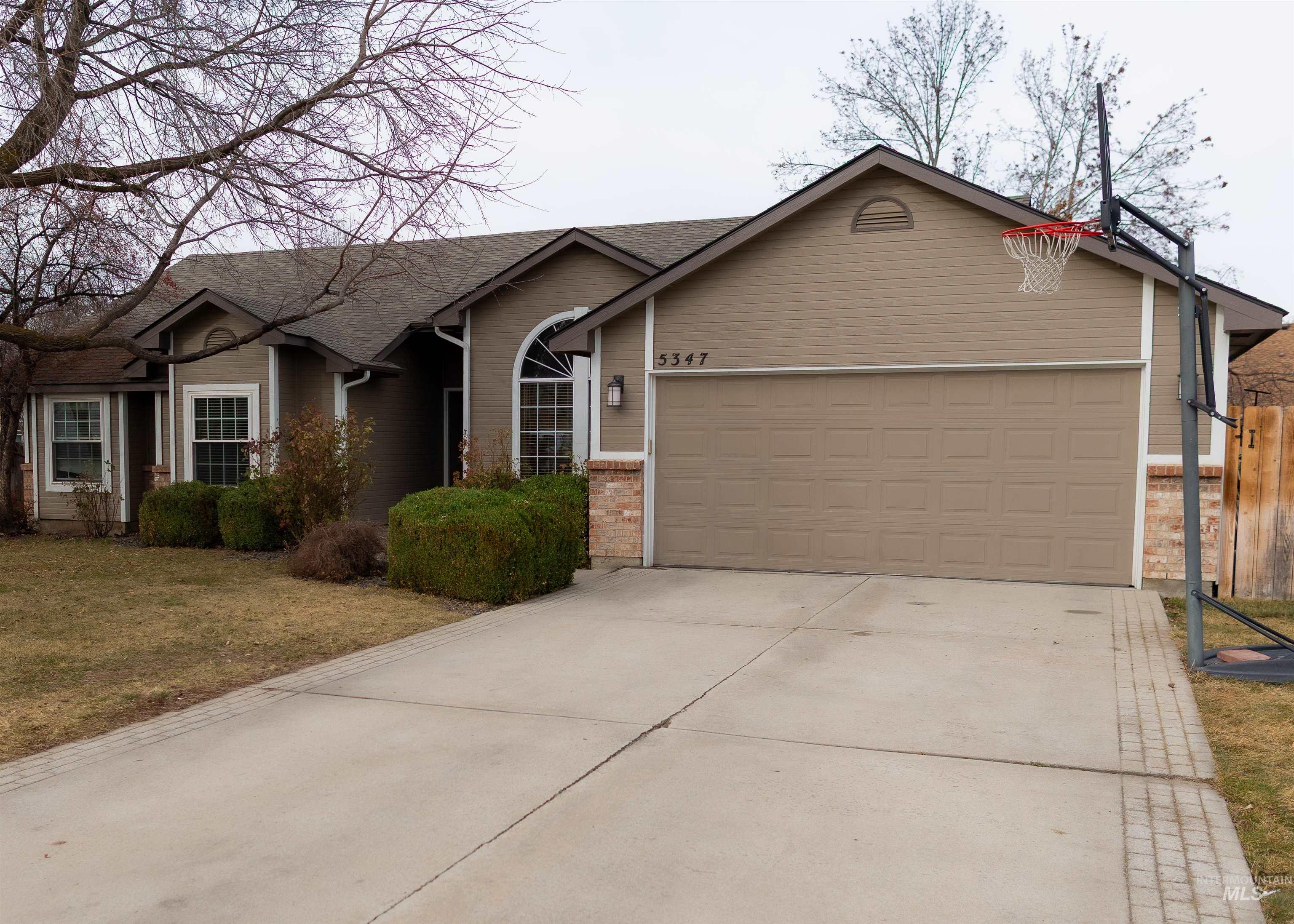 5347 N Black Spruce Place, Boise, Idaho 83713, 3 Bedrooms, 2 Bathrooms, Residential For Sale, Price $485,000,MLS 98973922