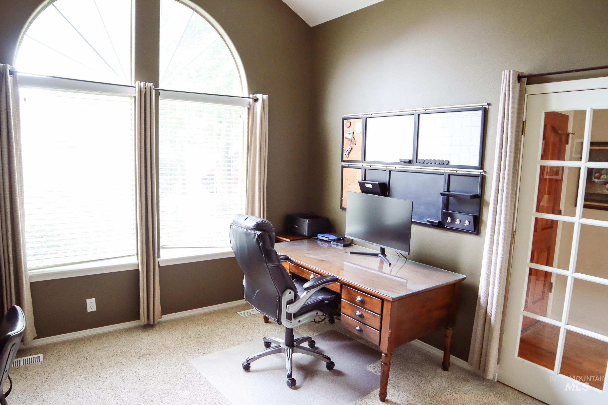 5347 N Black Spruce Place, Boise, Idaho 83713, 3 Bedrooms, 2 Bathrooms, Residential For Sale, Price $485,000,MLS 98973922