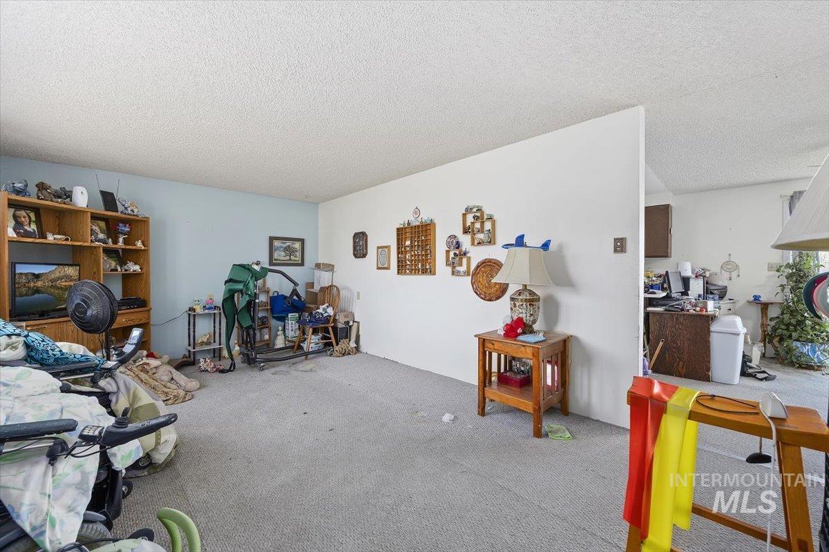 125 Sunset Circle, Buhl, Idaho 83216, 3 Bedrooms, 1.5 Bathrooms, Residential For Sale, Price $160,000,MLS 98973923