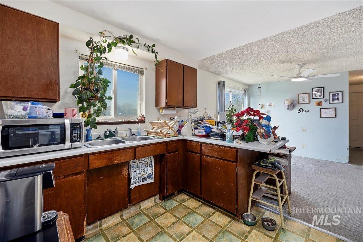 125 Sunset Circle, Buhl, Idaho 83216, 3 Bedrooms, 1.5 Bathrooms, Residential For Sale, Price $160,000,MLS 98973923