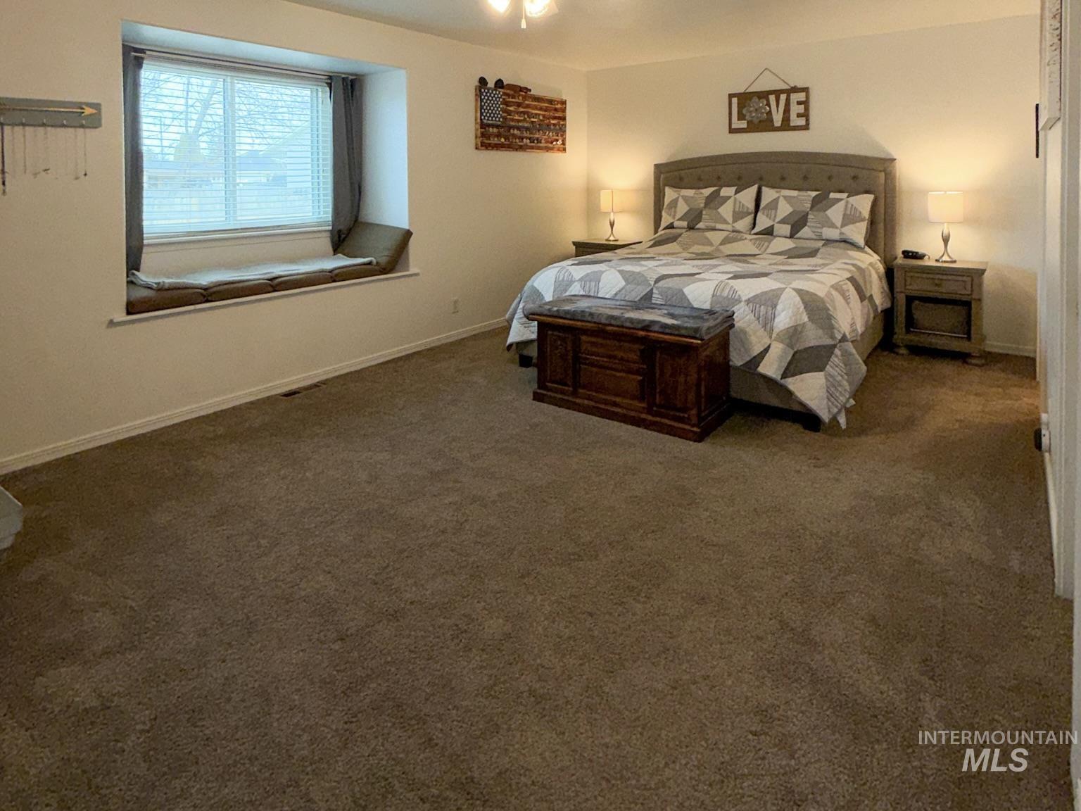 422 Parish Ct., Burley, Idaho 83318, 3 Bedrooms, 2 Bathrooms, Residential For Sale, Price $295,000,MLS 98973925