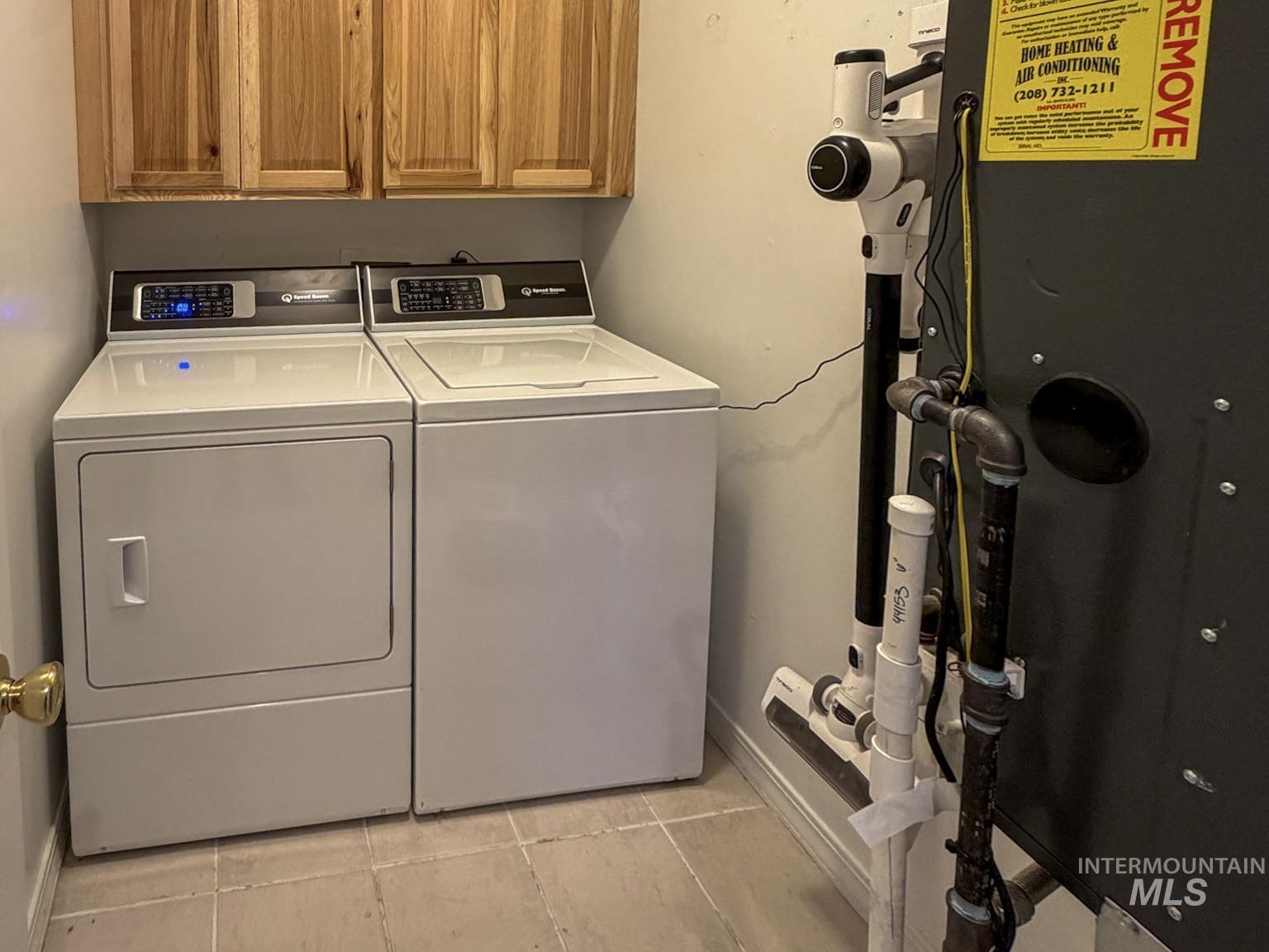 422 Parish Ct., Burley, Idaho 83318, 3 Bedrooms, 2 Bathrooms, Residential For Sale, Price $295,000,MLS 98973925