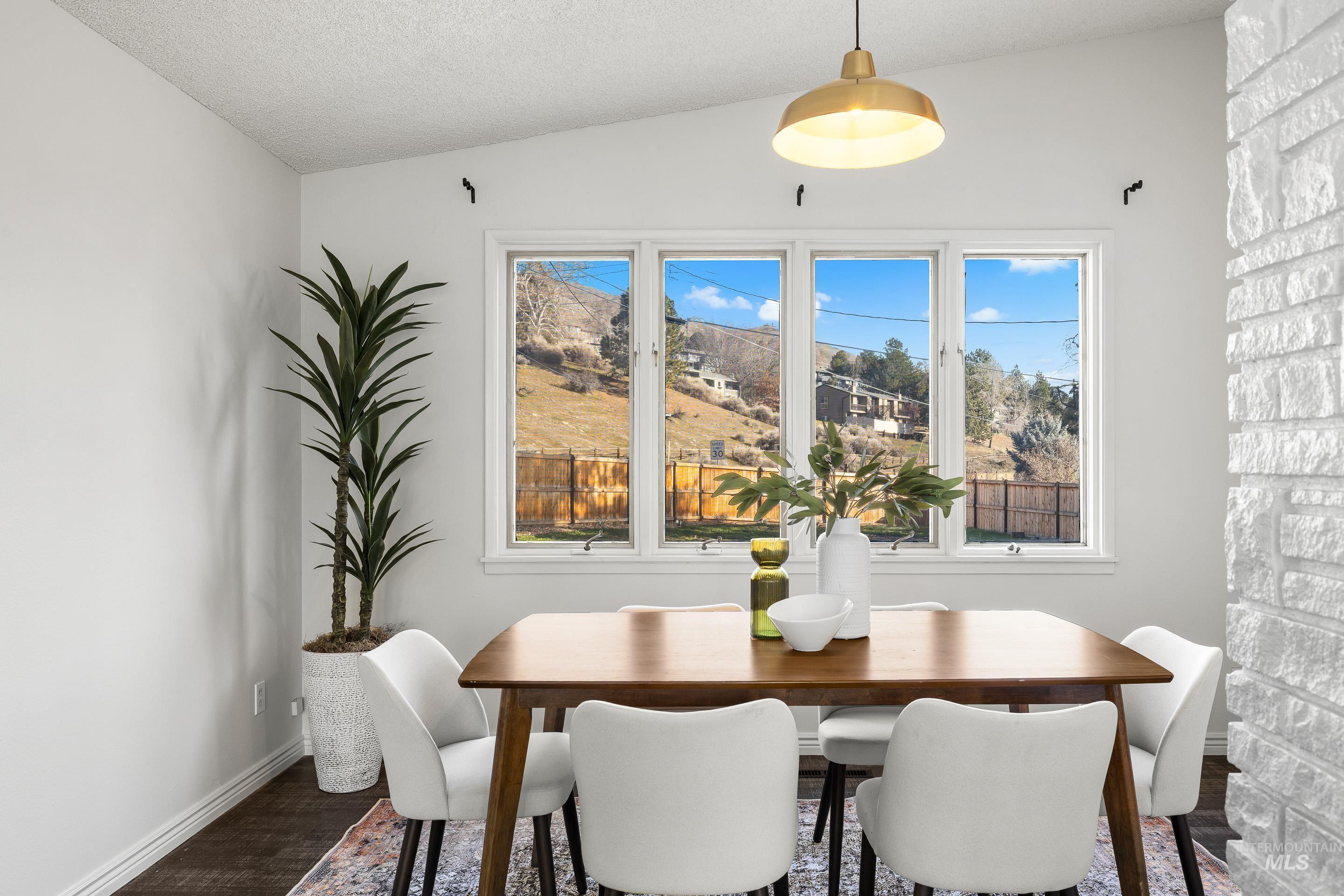 5000 N Collister Dr, Boise, Idaho 83703, 4 Bedrooms, 2.5 Bathrooms, Residential For Sale, Price $579,000,MLS 98973927