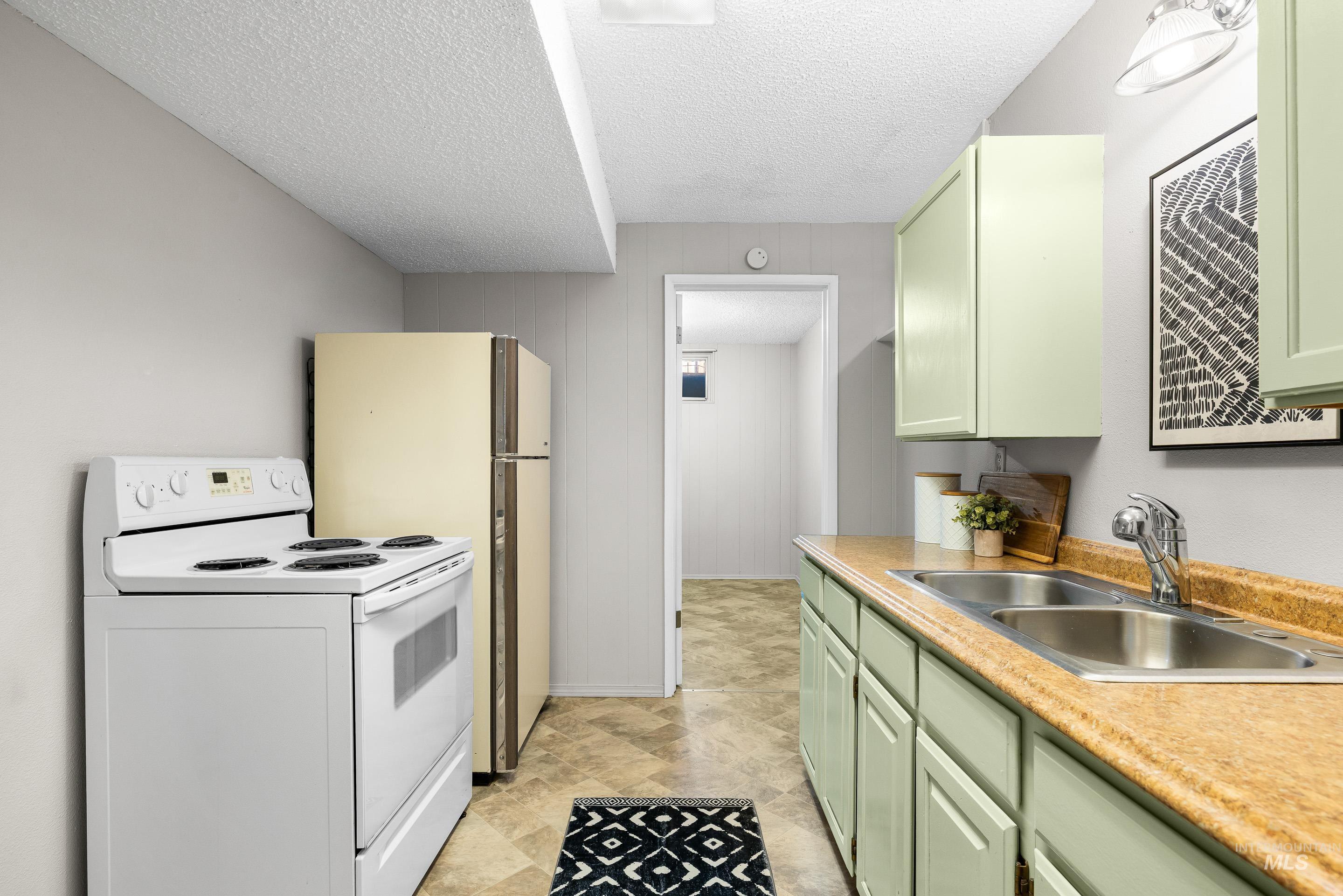 5000 N Collister Dr, Boise, Idaho 83703, 4 Bedrooms, 2.5 Bathrooms, Residential For Sale, Price $579,000,MLS 98973927