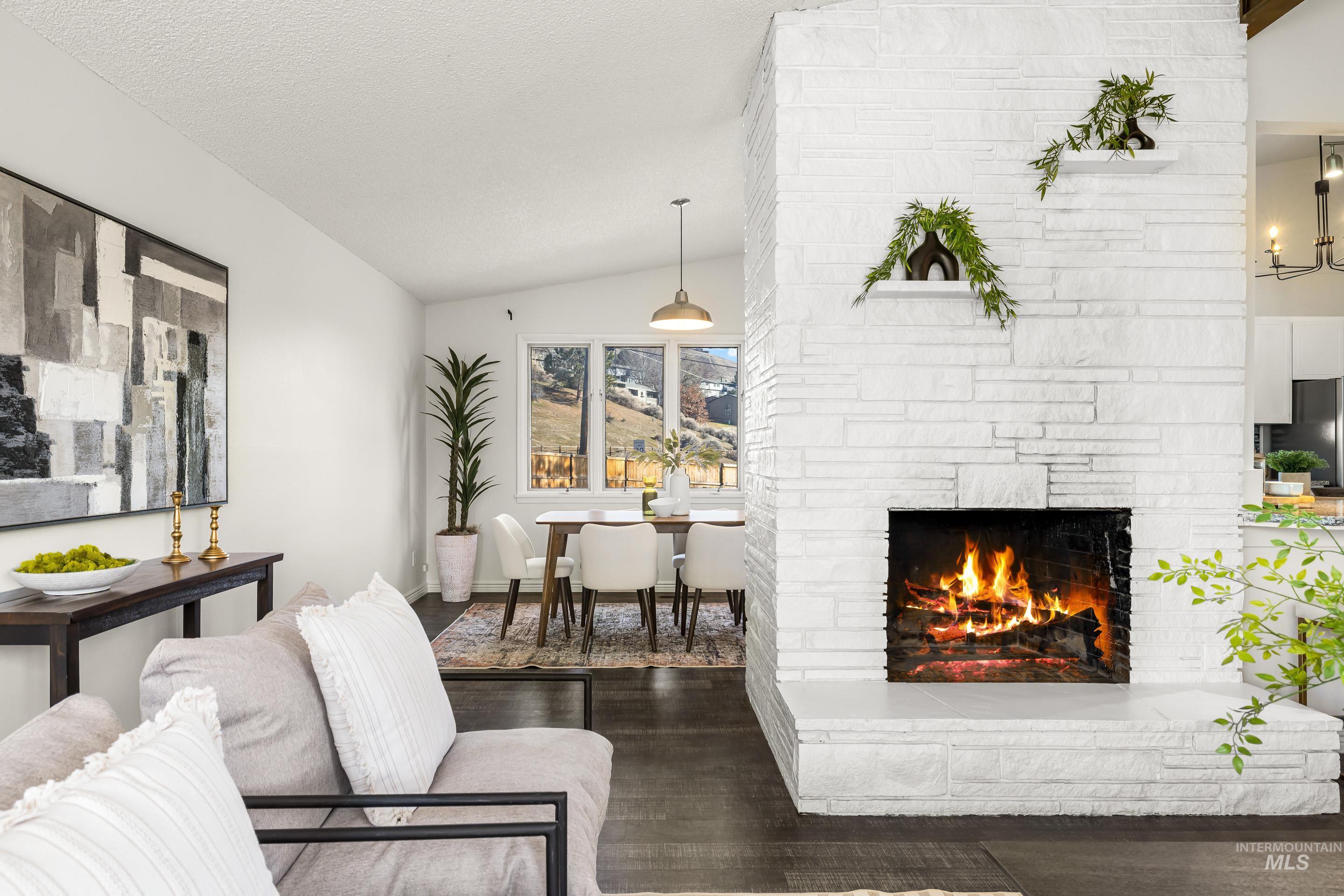 5000 N Collister Dr, Boise, Idaho 83703, 4 Bedrooms, 2.5 Bathrooms, Residential For Sale, Price $579,000,MLS 98973927