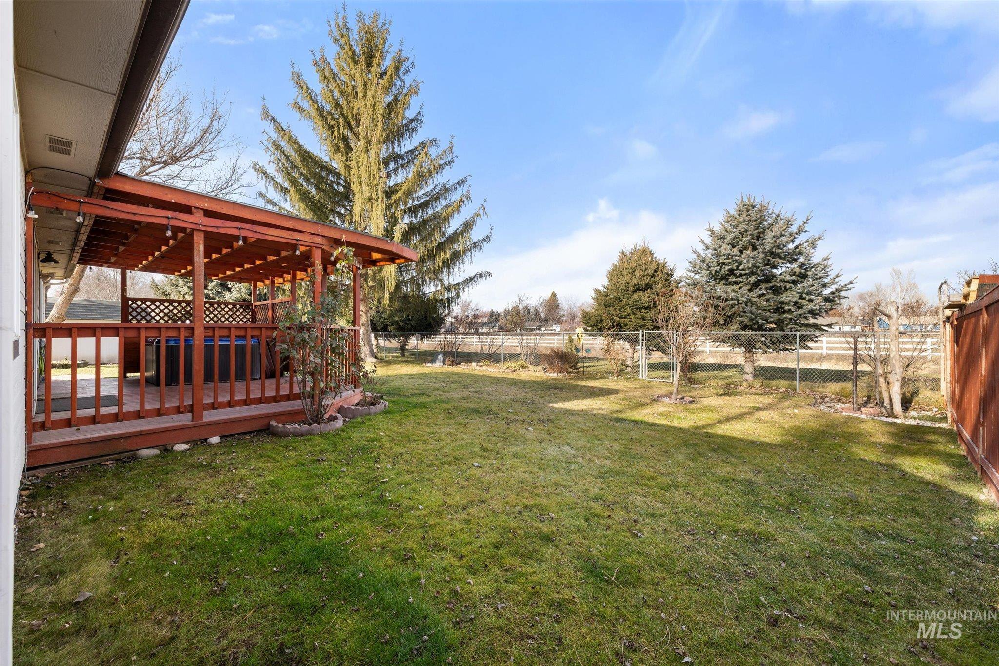 2700 E Iowa Ave, Nampa, Idaho 83686-7184, 3 Bedrooms, 2 Bathrooms, Residential For Sale, Price $359,000,MLS 98973929
