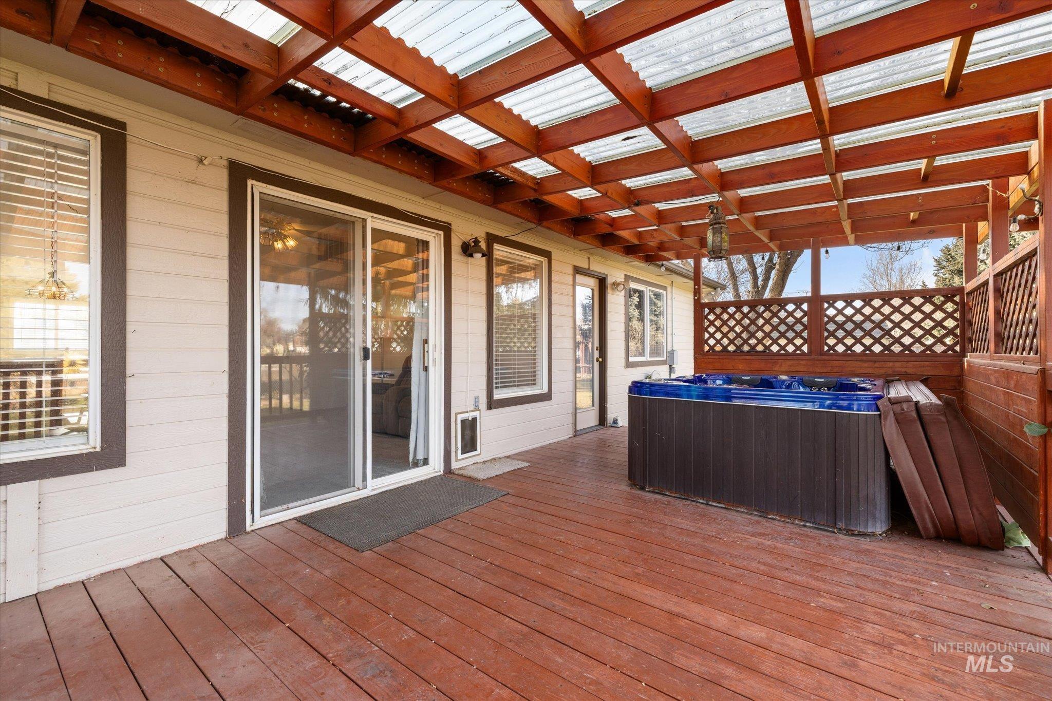 2700 E Iowa Ave, Nampa, Idaho 83686-7184, 3 Bedrooms, 2 Bathrooms, Residential For Sale, Price $359,000,MLS 98973929