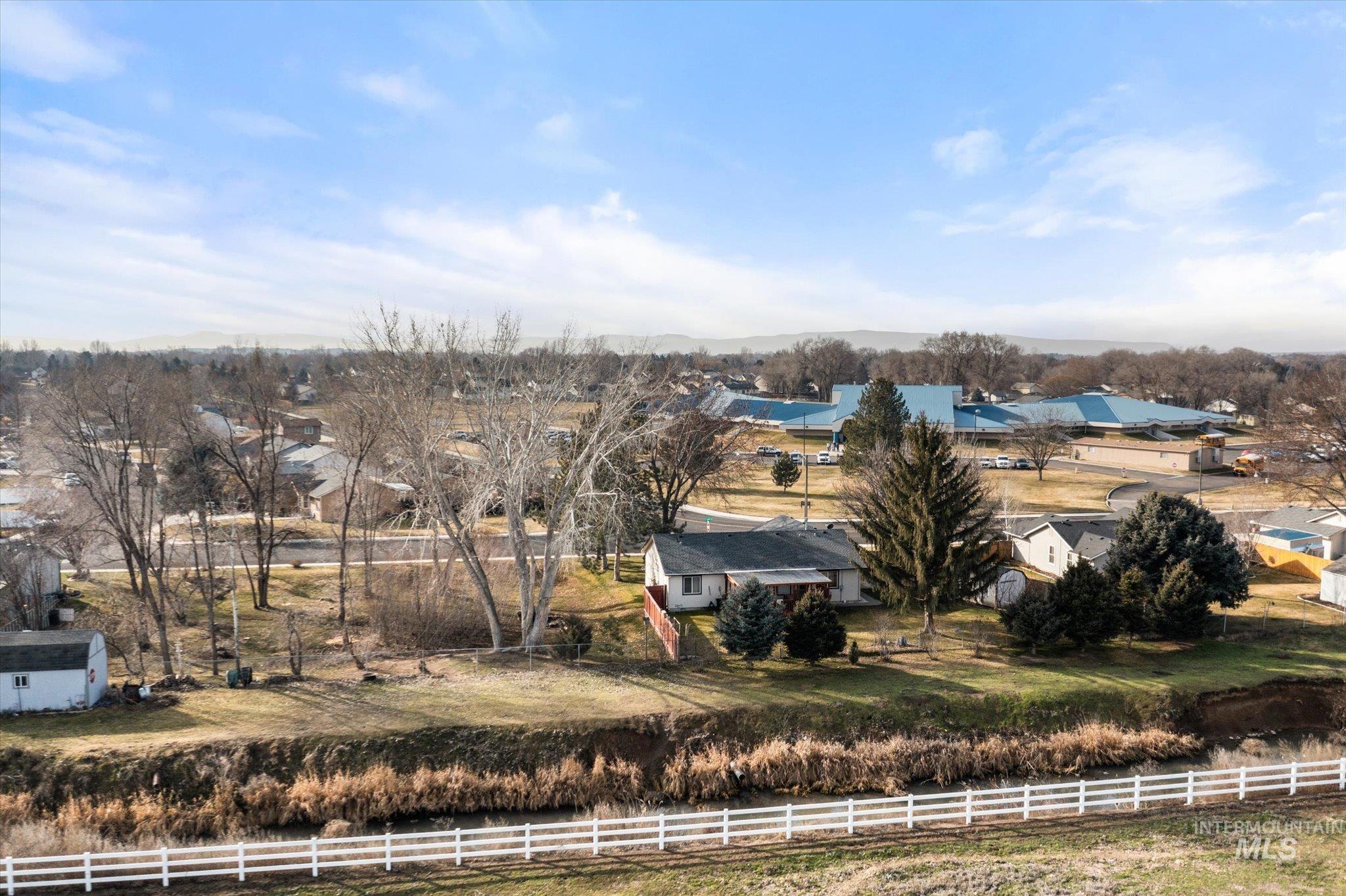 2700 E Iowa Ave, Nampa, Idaho 83686-7184, 3 Bedrooms, 2 Bathrooms, Residential For Sale, Price $359,000,MLS 98973929