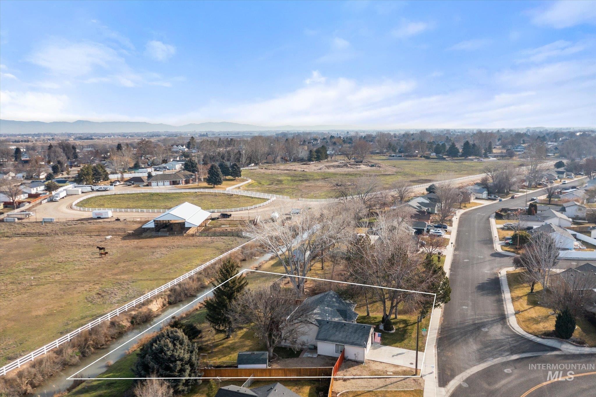 2700 E Iowa Ave, Nampa, Idaho 83686-7184, 3 Bedrooms, 2 Bathrooms, Residential For Sale, Price $359,000,MLS 98973929