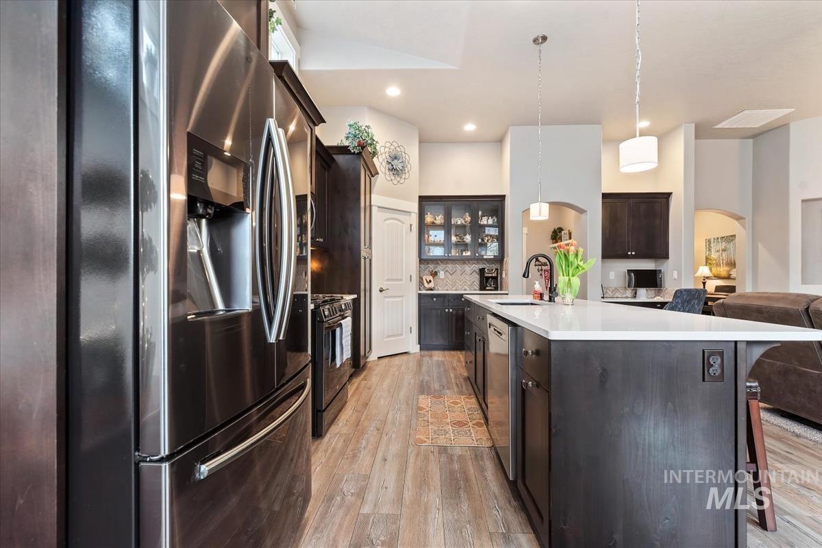 1447 W Arch Rock St, Meridian, Idaho 83646, 3 Bedrooms, 2 Bathrooms, Residential For Sale, Price $488,850,MLS 98973930