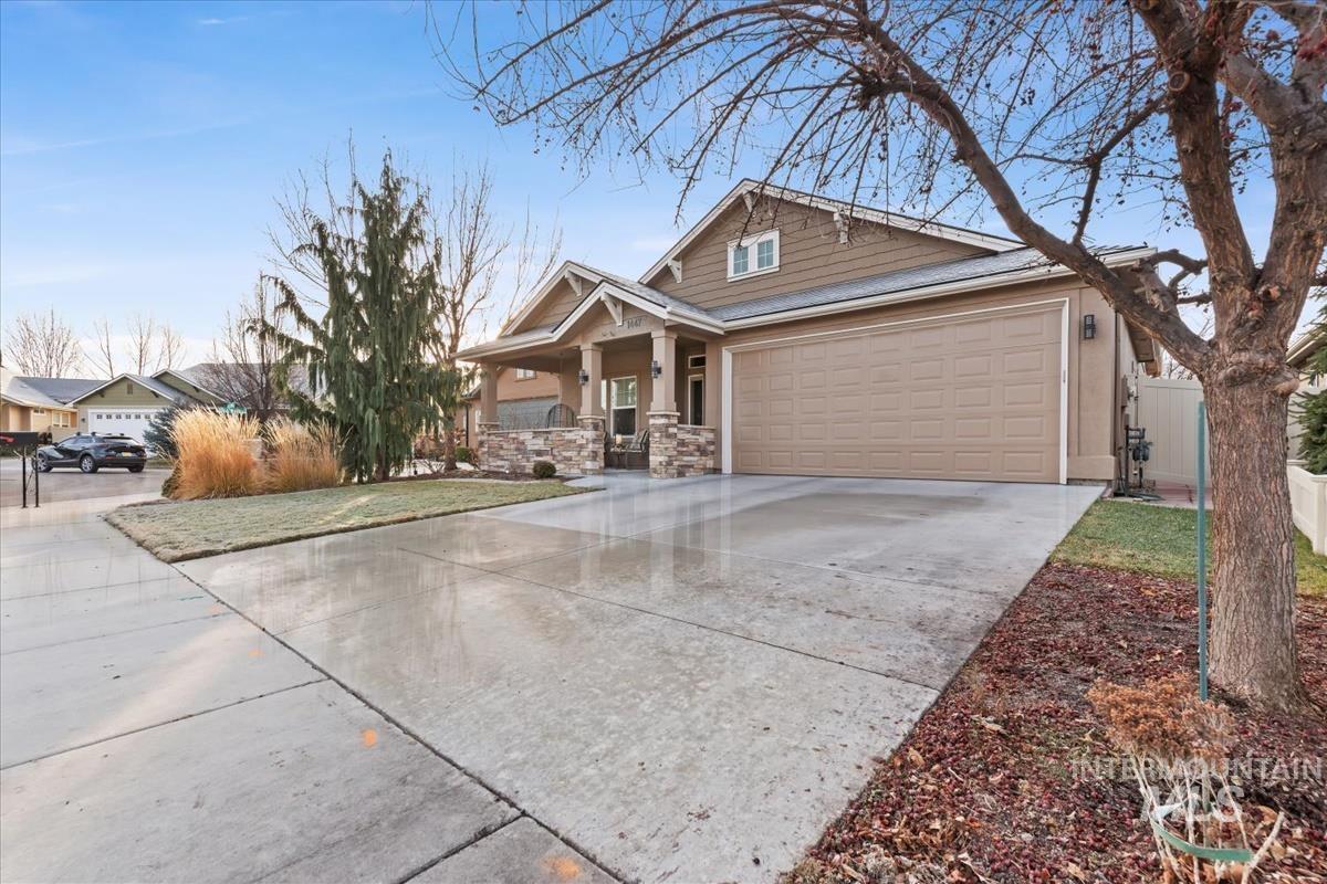 1447 W Arch Rock St, Meridian, Idaho 83646, 3 Bedrooms, 2 Bathrooms, Residential For Sale, Price $488,850,MLS 98973930
