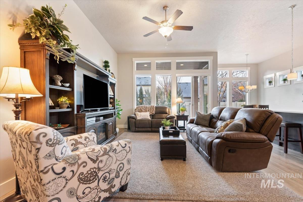 1447 W Arch Rock St, Meridian, Idaho 83646, 3 Bedrooms, 2 Bathrooms, Residential For Sale, Price $488,850,MLS 98973930