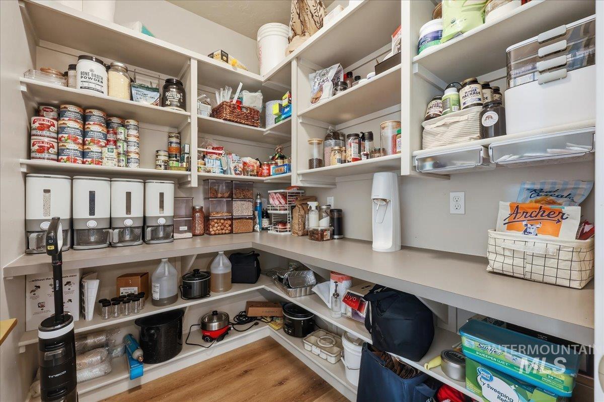 305 Tiffany Rose Way, Wilder, Idaho 83676, 4 Bedrooms, 2 Bathrooms, Residential For Sale, Price $419,990, 98973935