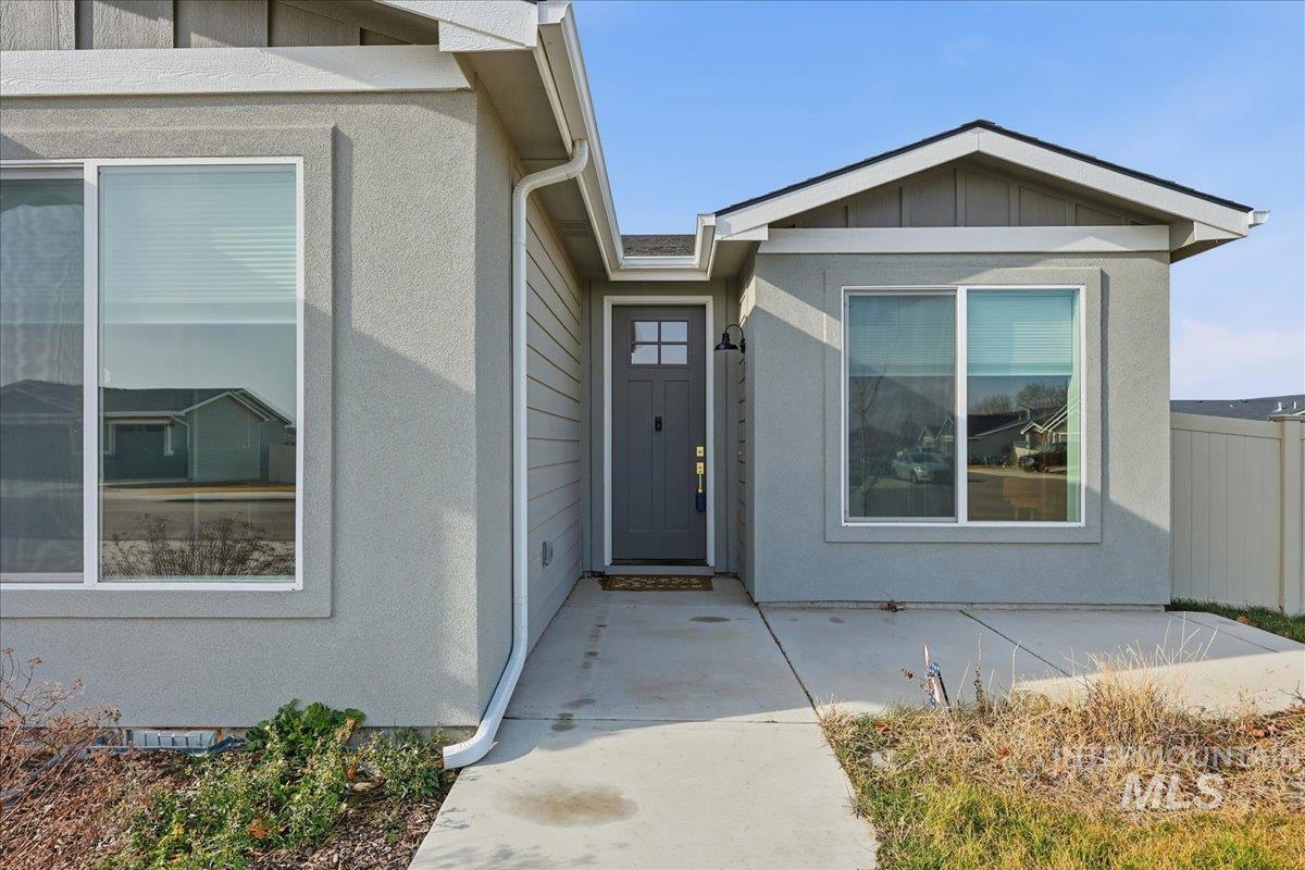 305 Tiffany Rose Way, Wilder, Idaho 83676, 4 Bedrooms, 2 Bathrooms, Residential For Sale, Price $419,990, 98973935