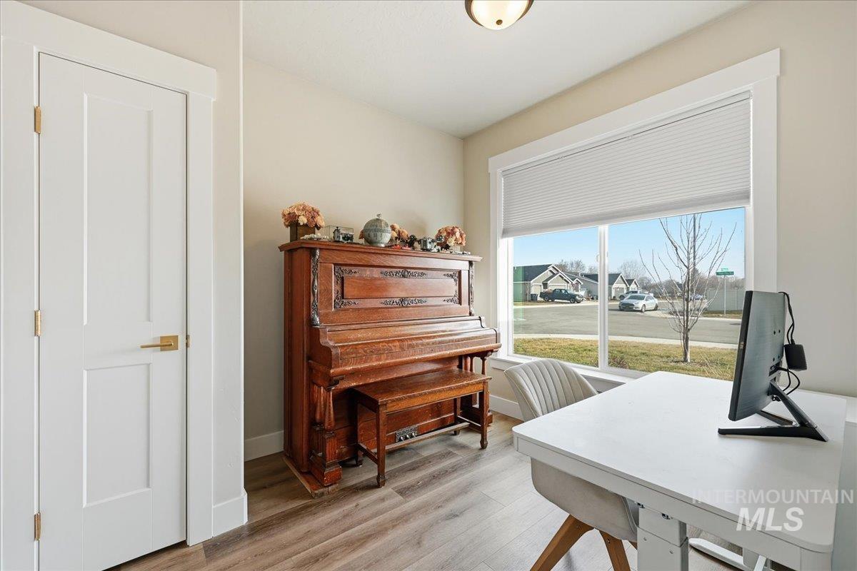 305 Tiffany Rose Way, Wilder, Idaho 83676, 4 Bedrooms, 2 Bathrooms, Residential For Sale, Price $419,990, 98973935