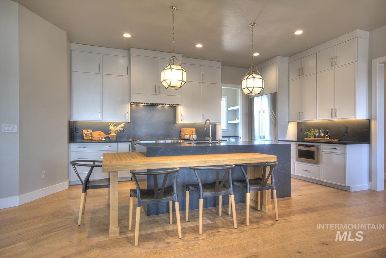 555 Century Ave, Middleton, Idaho 83644, 4 Bedrooms, 3.5 Bathrooms, Residential For Sale, Price $1,530,000,MLS 98973936