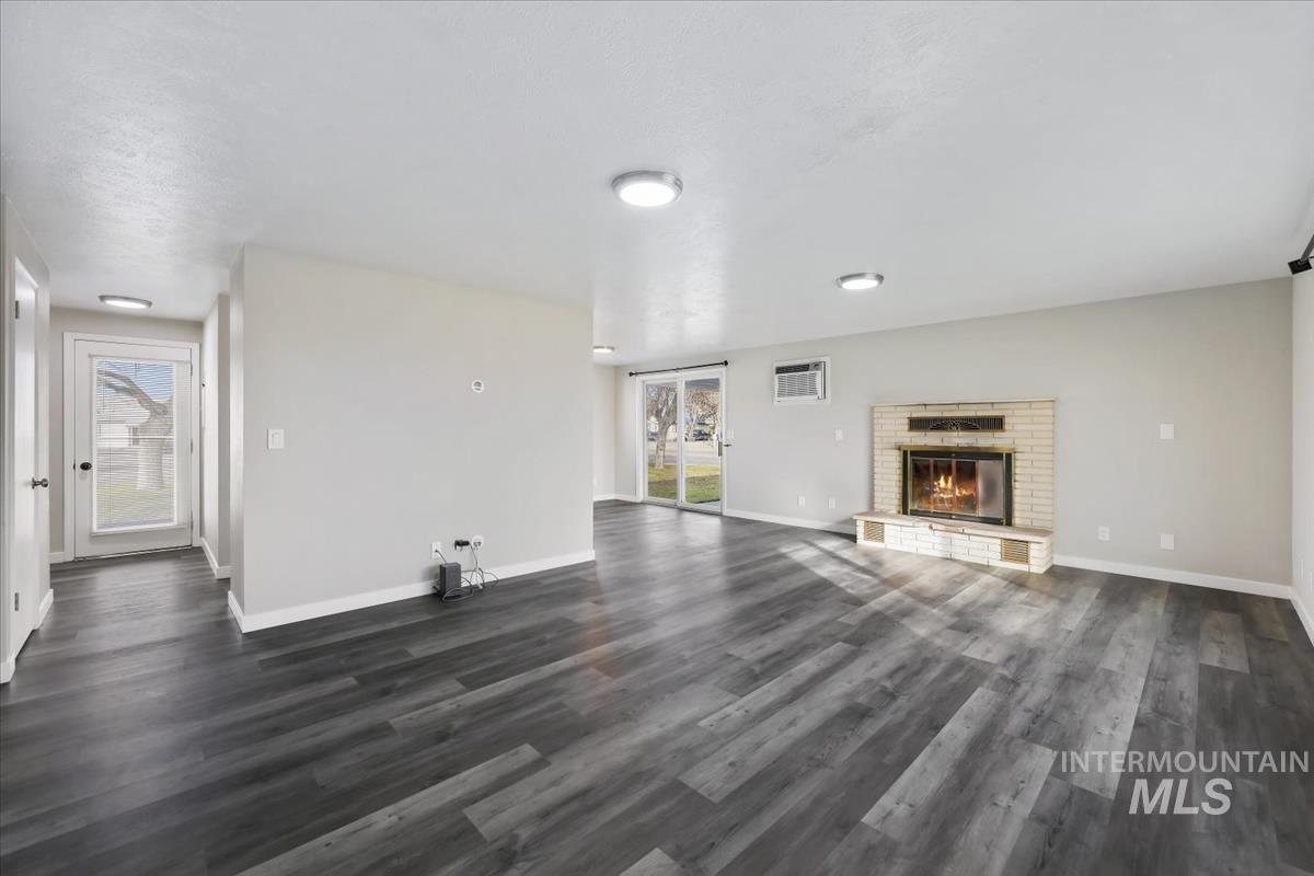 815 Ayers Ave, Fruitland, Idaho 83619, 3 Bedrooms, 1 Bathroom, Residential For Sale, Price $299,900,MLS 98973938