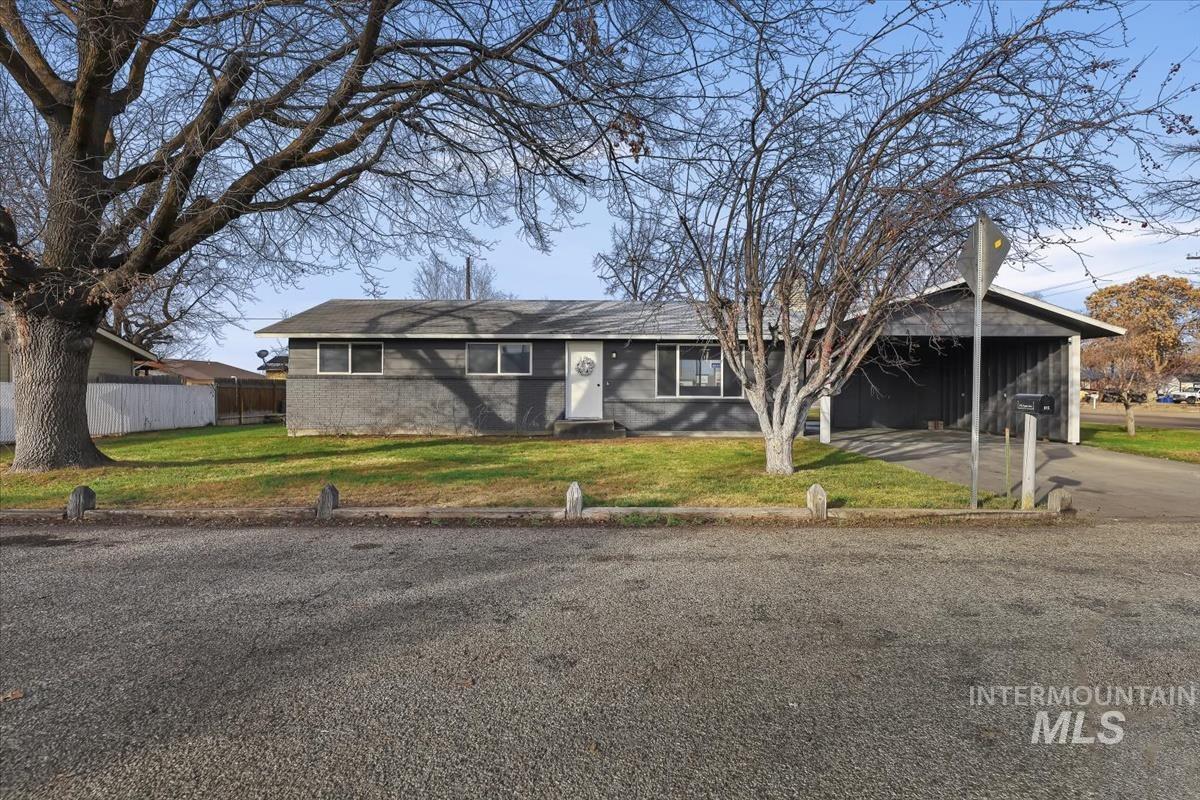 815 Ayers Ave, Fruitland, Idaho 83619, 3 Bedrooms, 1 Bathroom, Residential For Sale, Price $299,900,MLS 98973938