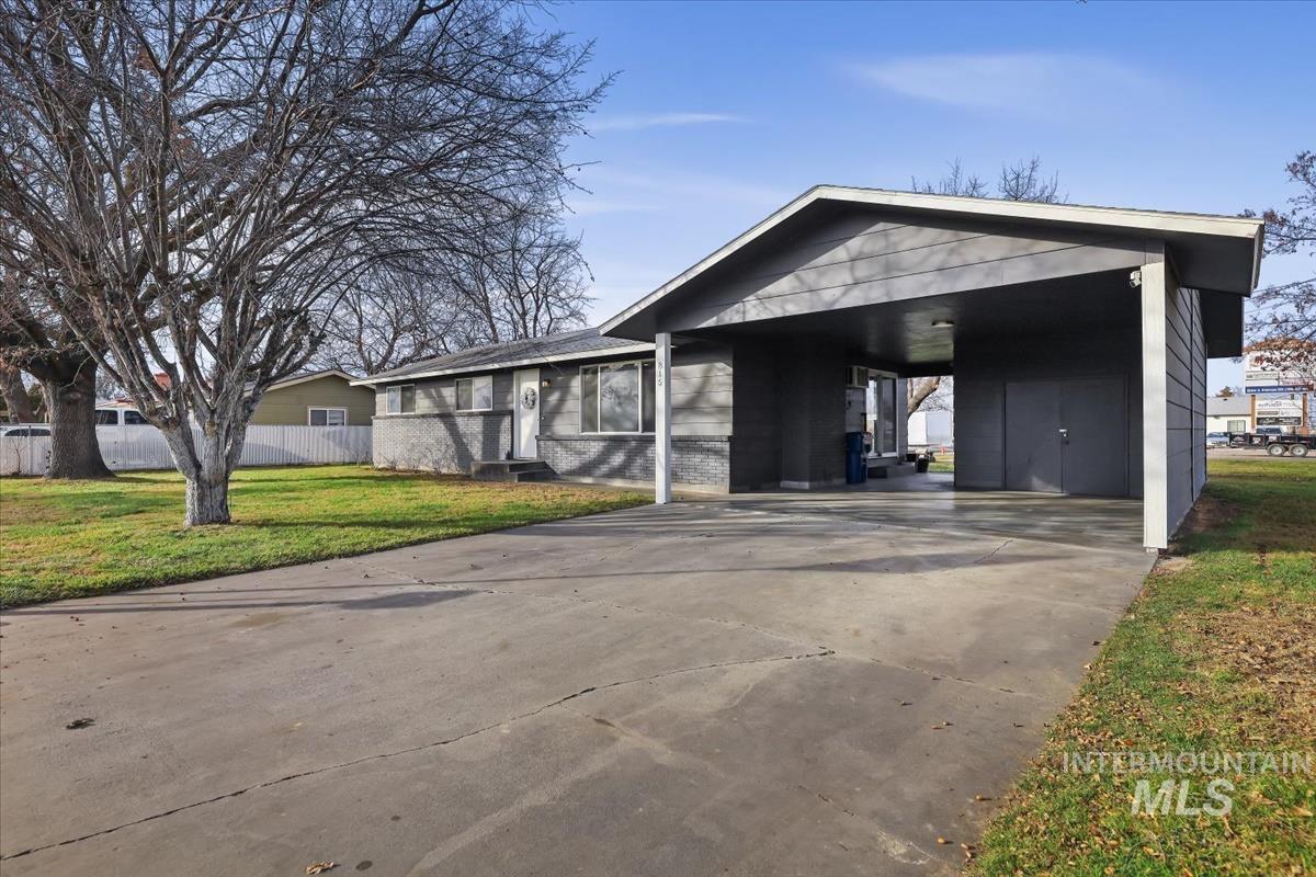 815 Ayers Ave, Fruitland, Idaho 83619, 3 Bedrooms, 1 Bathroom, Residential For Sale, Price $299,900,MLS 98973938