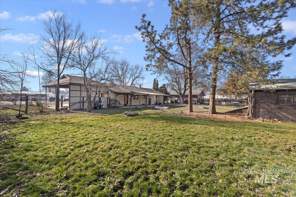 916 E Liberty Street, Weiser, Idaho 83672, 2 Bedrooms, 1 Bathroom, Residential For Sale, Price $249,999,MLS 98973940