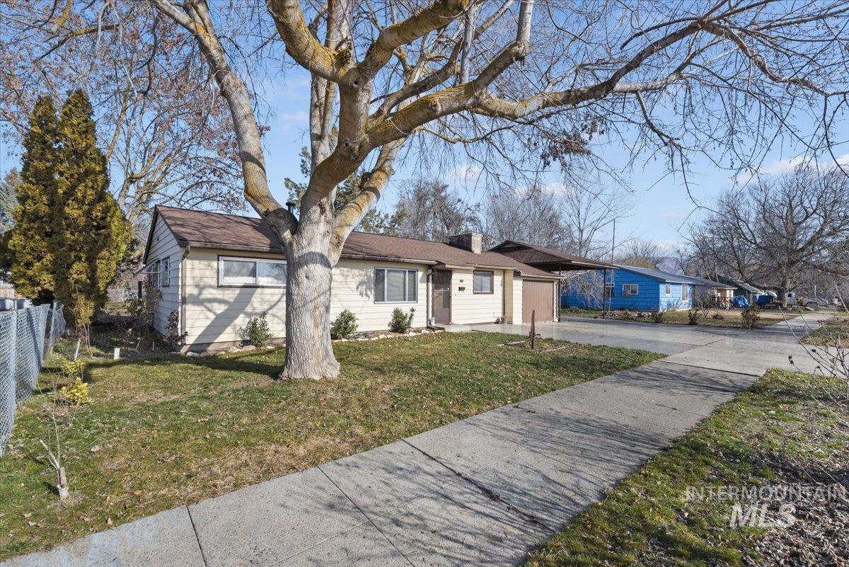 916 E Liberty Street, Weiser, Idaho 83672, 2 Bedrooms, 1 Bathroom, Residential For Sale, Price $249,999,MLS 98973940