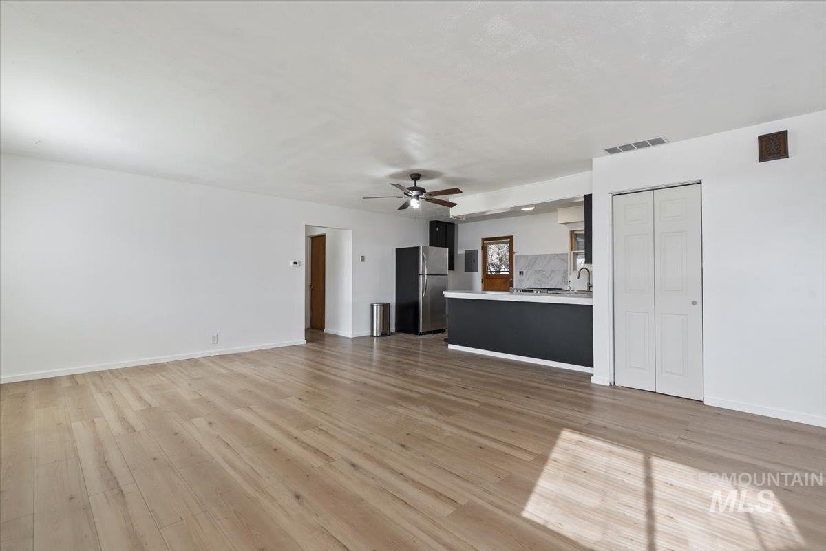 916 E Liberty Street, Weiser, Idaho 83672, 2 Bedrooms, 1 Bathroom, Residential For Sale, Price $249,999,MLS 98973940