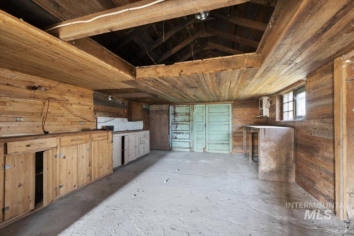 916 E Liberty Street, Weiser, Idaho 83672, 2 Bedrooms, 1 Bathroom, Residential For Sale, Price $249,999,MLS 98973940