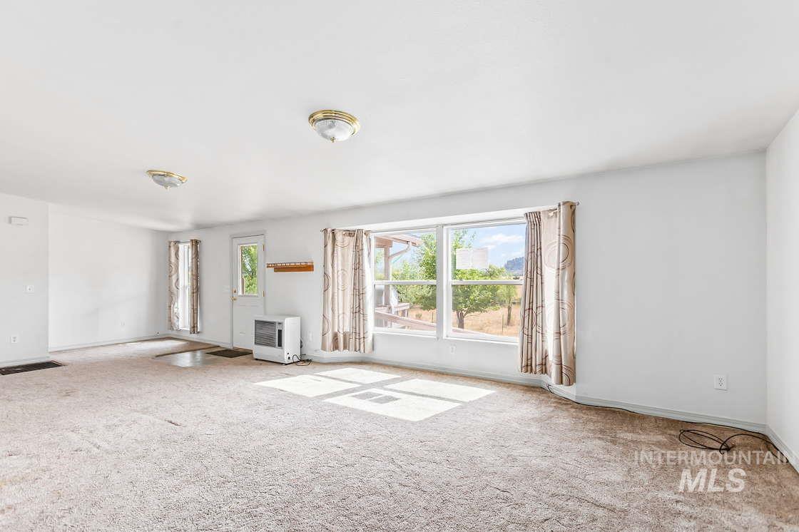 255 Three Bear Road, Kendrick, Idaho 83537, 4 Bedrooms, 3 Bathrooms, Residential For Sale, Price $296,000,MLS 98973941