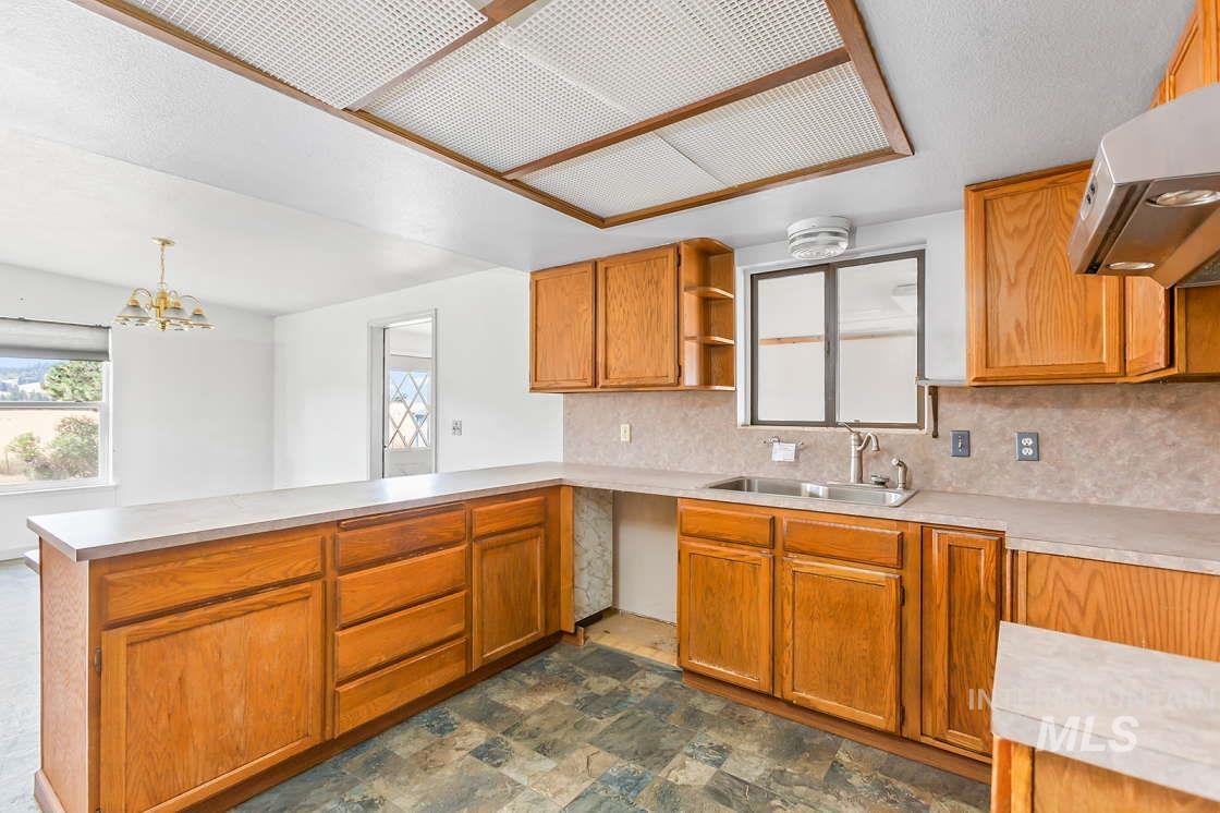 255 Three Bear Road, Kendrick, Idaho 83537, 4 Bedrooms, 3 Bathrooms, Residential For Sale, Price $296,000,MLS 98973941