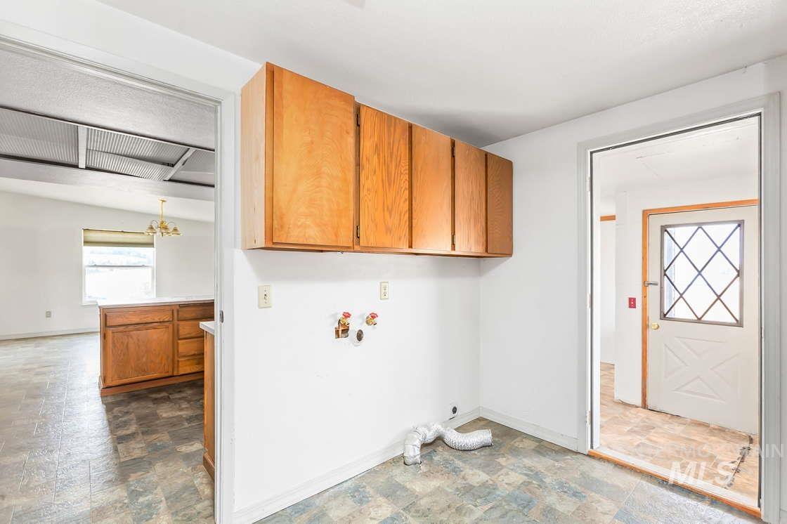 255 Three Bear Road, Kendrick, Idaho 83537, 4 Bedrooms, 3 Bathrooms, Residential For Sale, Price $296,000,MLS 98973941