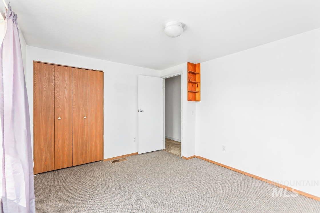 255 Three Bear Road, Kendrick, Idaho 83537, 4 Bedrooms, 3 Bathrooms, Residential For Sale, Price $296,000,MLS 98973941