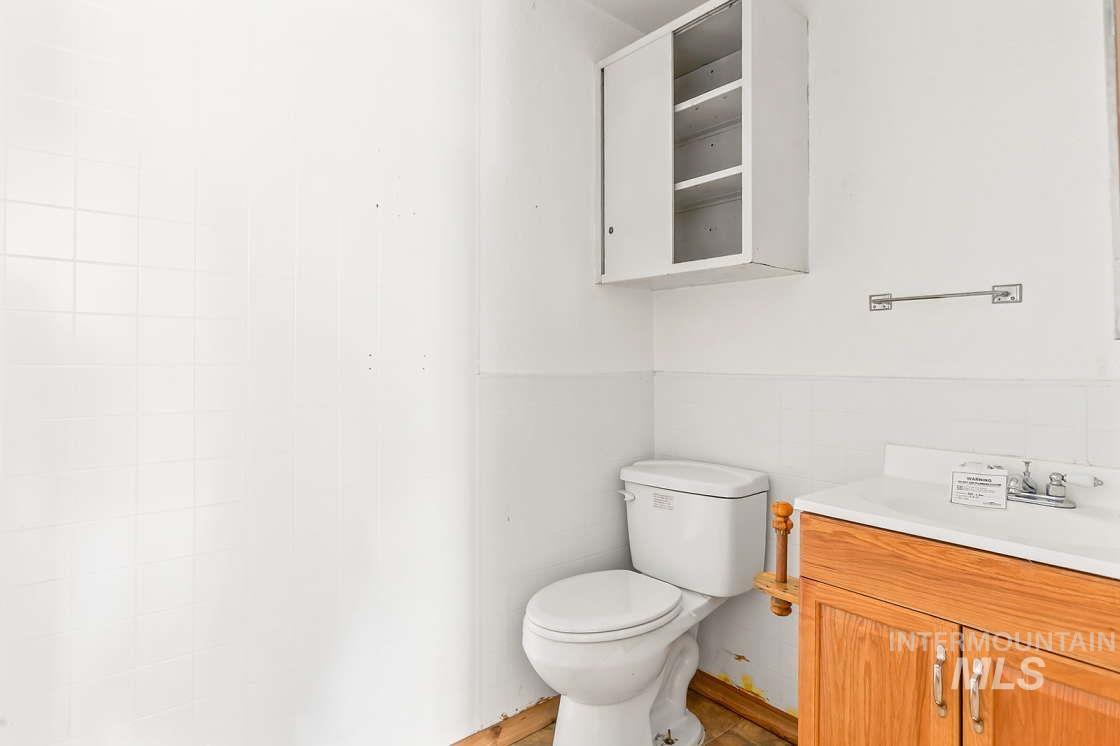 255 Three Bear Road, Kendrick, Idaho 83537, 4 Bedrooms, 3 Bathrooms, Residential For Sale, Price $296,000,MLS 98973941