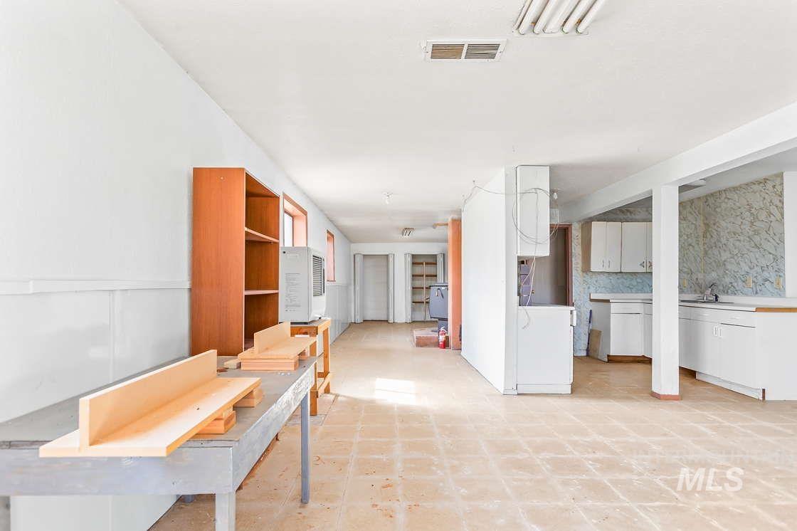 255 Three Bear Road, Kendrick, Idaho 83537, 4 Bedrooms, 3 Bathrooms, Residential For Sale, Price $296,000,MLS 98973941