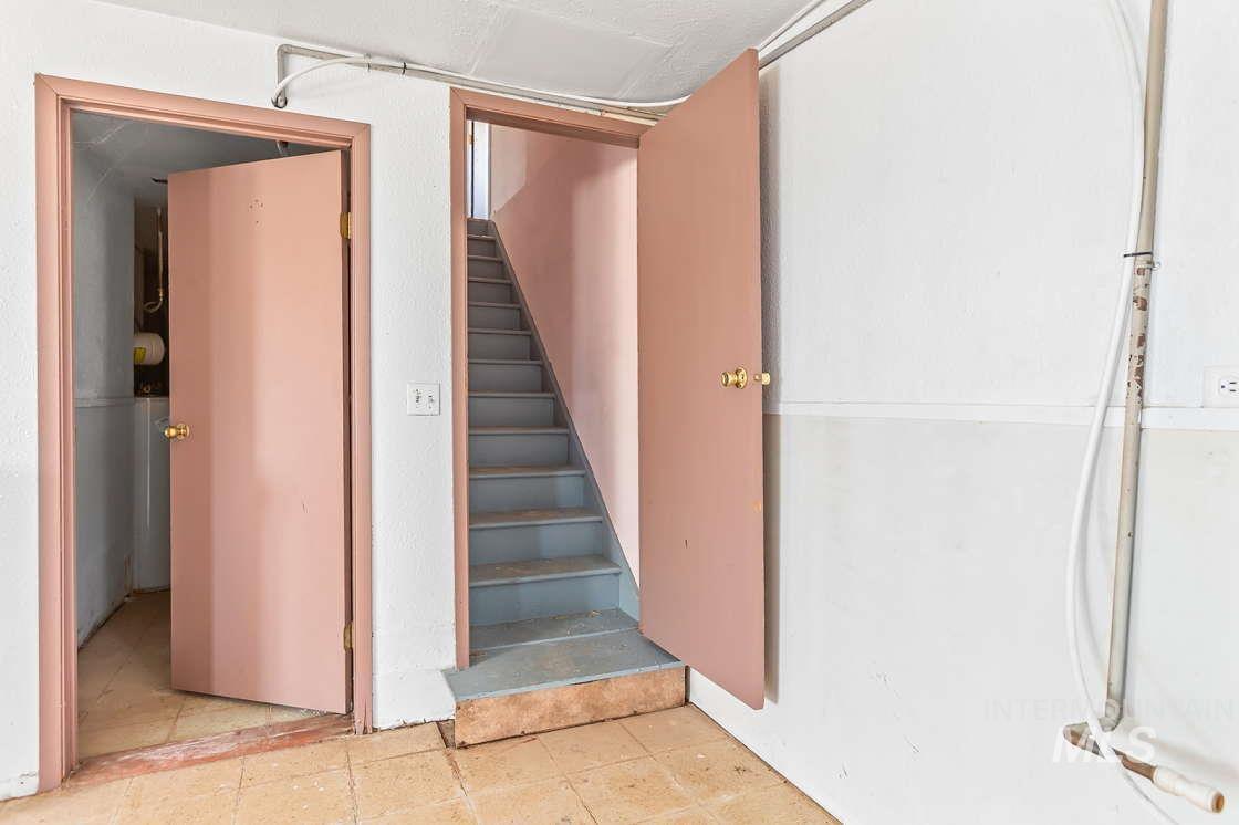 255 Three Bear Road, Kendrick, Idaho 83537, 4 Bedrooms, 3 Bathrooms, Residential For Sale, Price $296,000,MLS 98973941