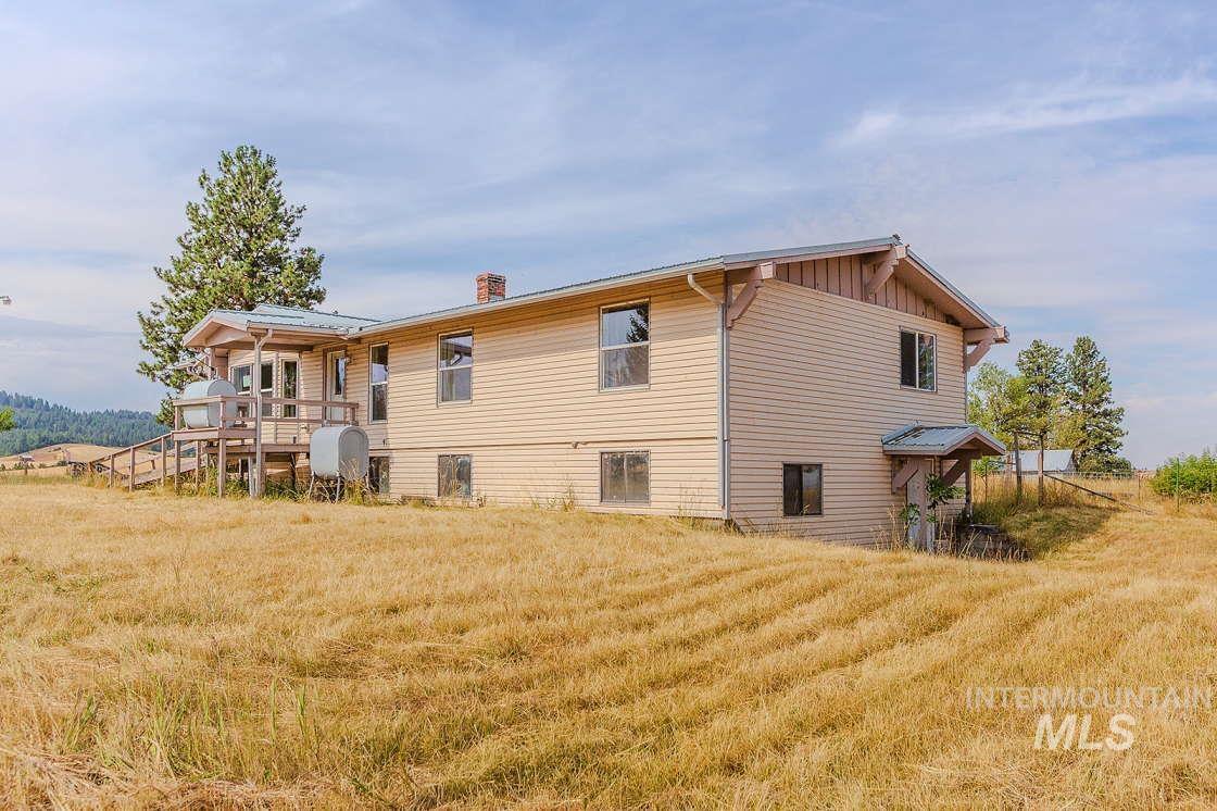 255 Three Bear Road, Kendrick, Idaho 83537, 4 Bedrooms, 3 Bathrooms, Residential For Sale, Price $296,000,MLS 98973941
