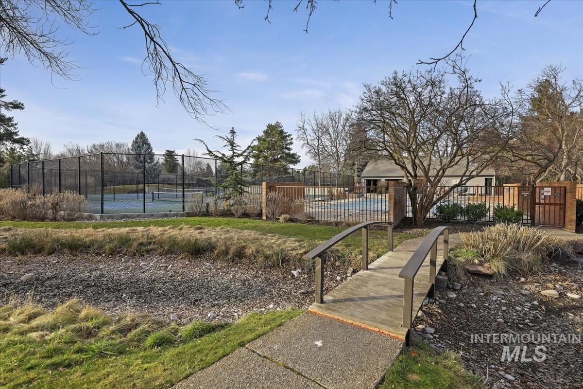 1945 S Creekside Ln, Boise, Idaho 83706, 3 Bedrooms, 2 Bathrooms, Residential For Sale, Price $1,050,000,MLS 98973942