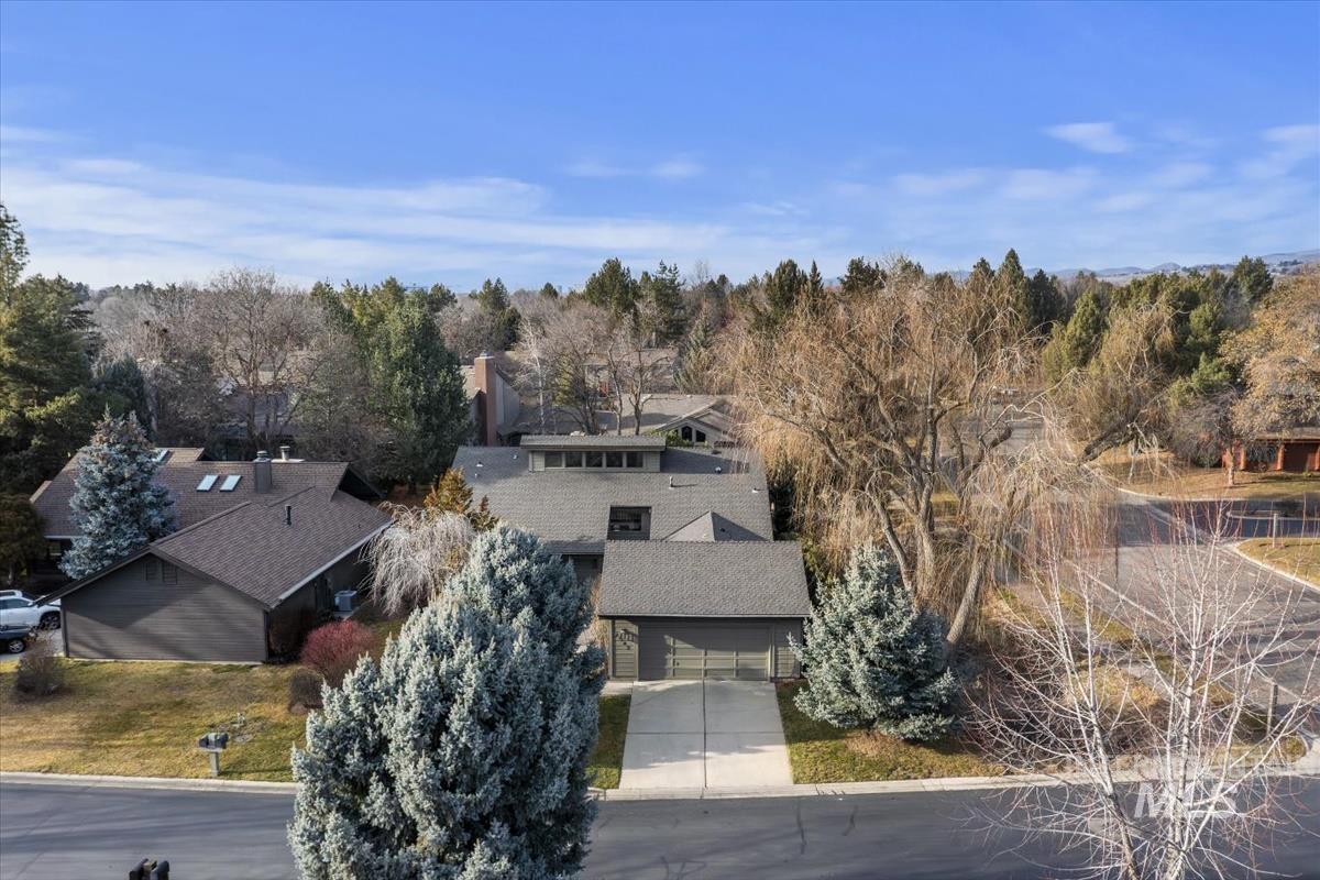 1945 S Creekside Ln, Boise, Idaho 83706, 3 Bedrooms, 2 Bathrooms, Residential For Sale, Price $1,050,000,MLS 98973942