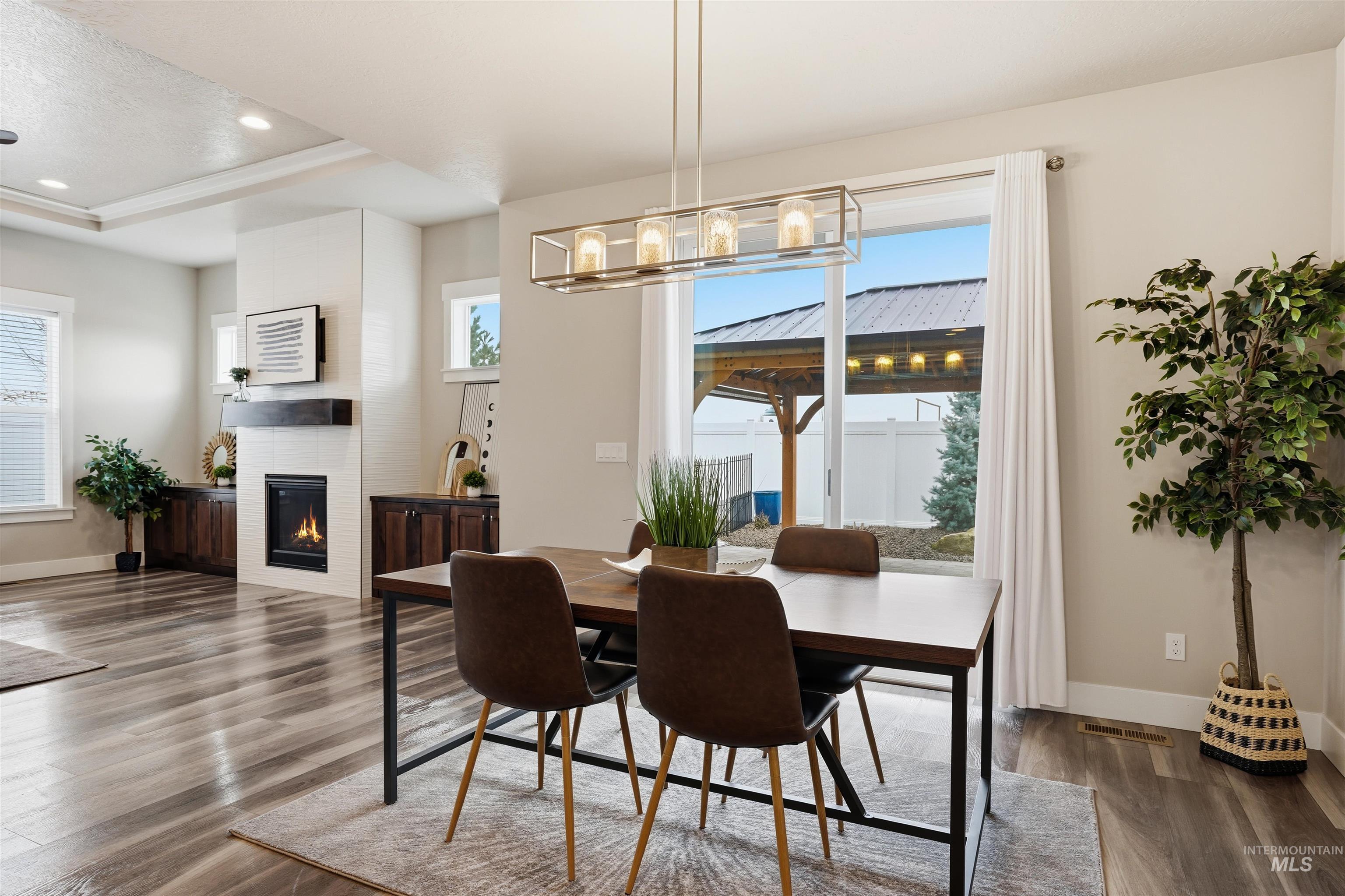 8087 Tandy Cove St, Middleton, Idaho 83644-6170, 3 Bedrooms, 2 Bathrooms, Residential For Sale, Price $549,990,MLS 98973943